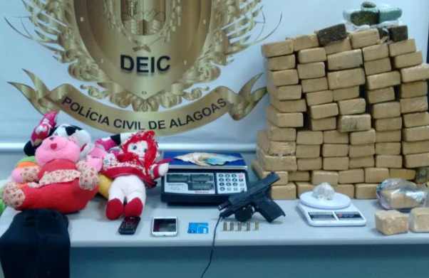 Deic apresenta cinco pessoas integrantes de grupo criminoso