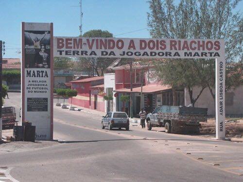 Sertanejos aguardam há mais de um ano obra estruturante da Feira do Gado de Dois Riachos