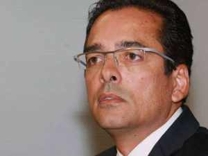 Justiça decreta prisão de ex-delegado Protógenes Queiroz