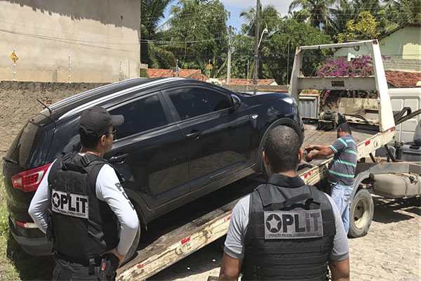 Oplit recupera automóvel roubado em Maceió