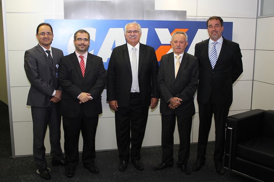 Rogério Teófilo garante na Caixa dinheiro para pagar salários de dezembro