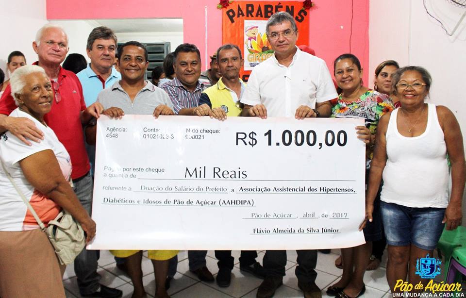 Prefeito cumpre promessa doando salário o resto de mandato a entidade filatropica Pão de Açucar