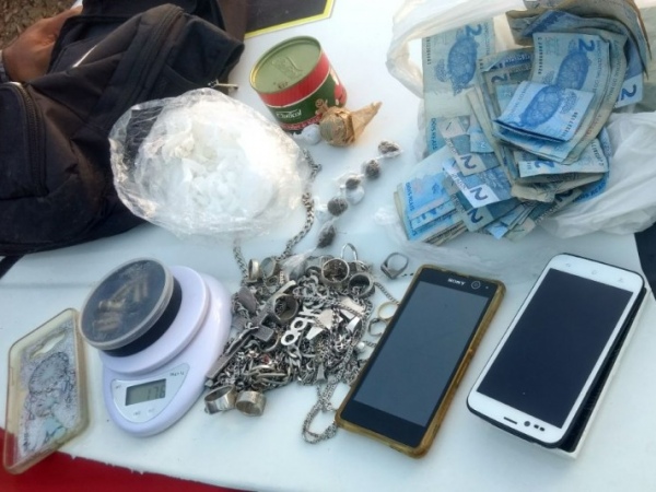 Dois suspeitos morrem e três são presos em confronto com a polícia em operação integrada