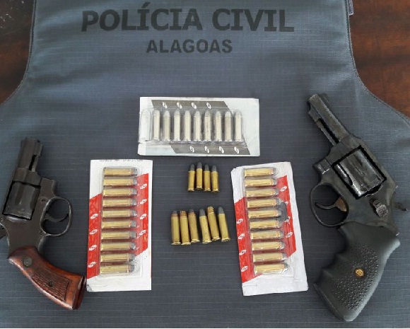 Arapiraca: homem é preso com armas e veículos roubados