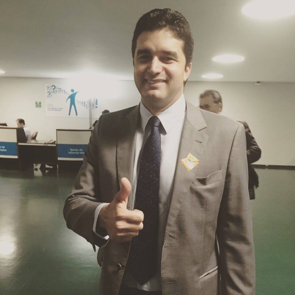 Rui Palmeira é o entrevistado de hoje da Conversa de Botequim de Plinio Lins