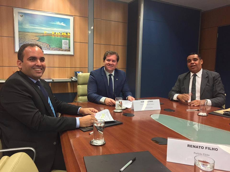 Prefeito Renato Filho caminha para se filiar ao PRB