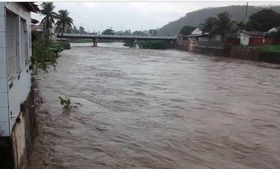 AMA faz reunião com prefeitos na segunda-feira para tratar das chuvas e inundações em Alagoas