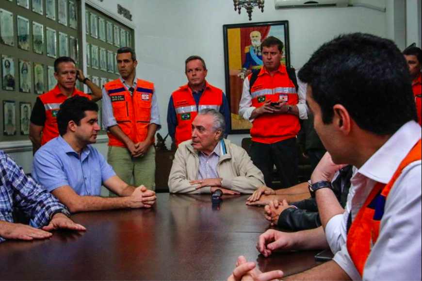 Rui Palmeira recebe promessa de Michel Temer que vai ajudar os desabrigados de Maceió