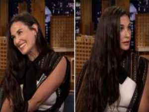 Demi Moore revela que perdeu dois dentes por causa do estresse