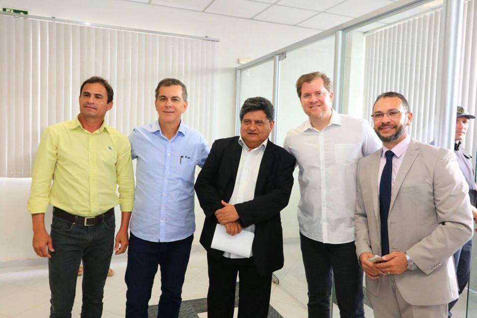 Ministro Marx inaugura agências do INSS em Passo de Camaragibe e Feira Grande