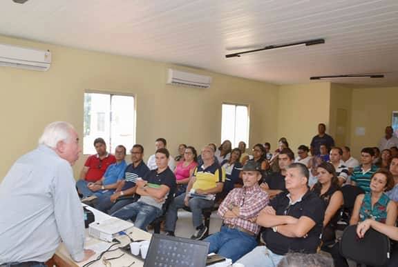 Sergio Lira pagará  50% do 13º salário até 11 de julho