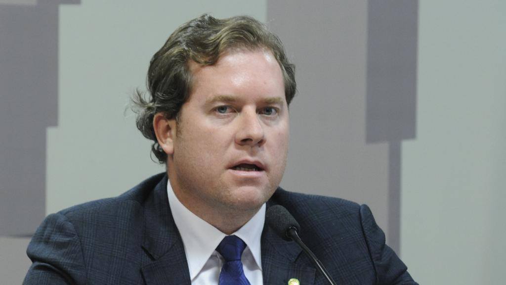 Dilema de Marx Beltrão: ou deixa PMDB ou vira coadjuvante de Renan’s