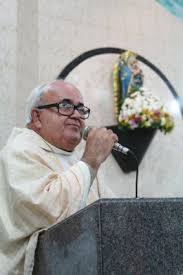 Padre Manoel Henrique sofre AVC e encontra-se internado em Maceió