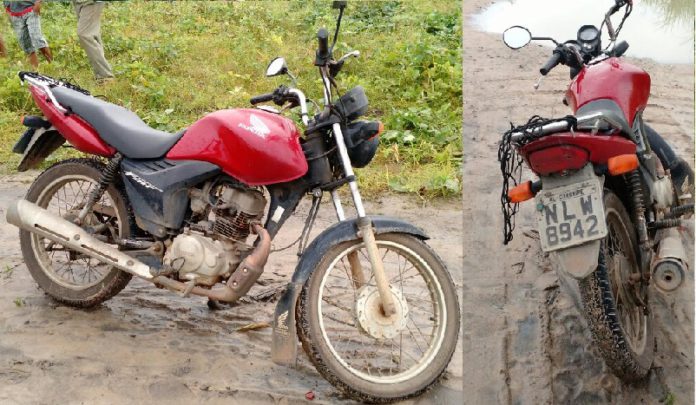 Em menos de 24 horas, PC recupera motocicleta roubada