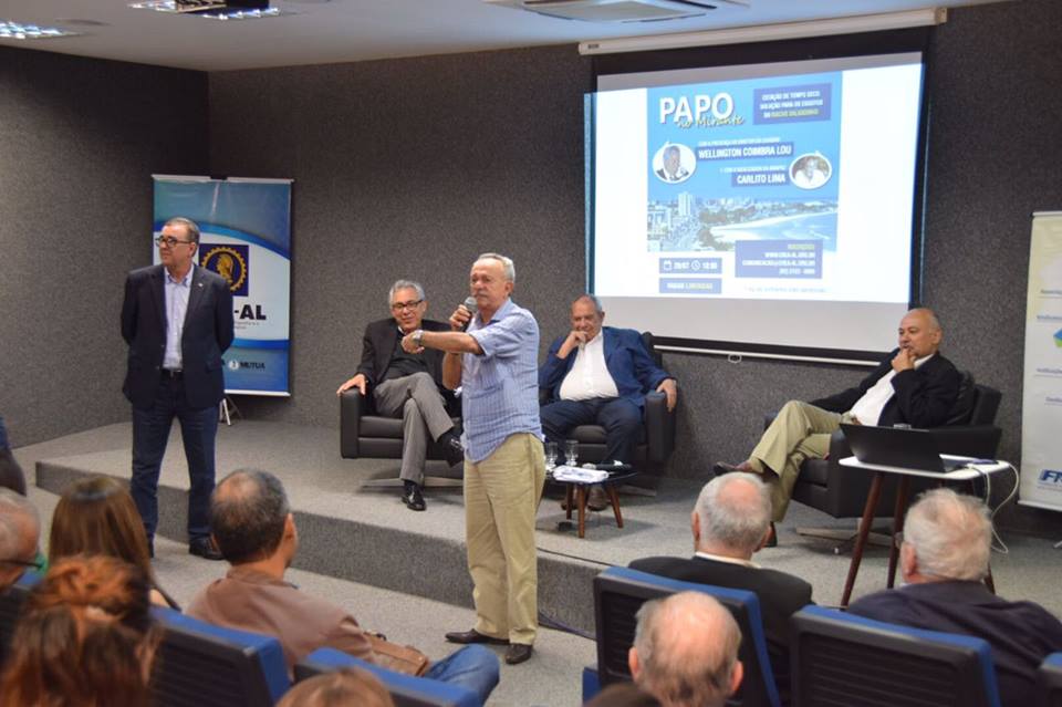 Parlamentares firmam compromissos para despoluir praia da Avenida da Paz