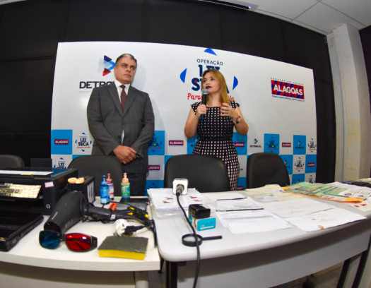 Investigação desmantela quadrilha por falsificação de habilitação e deve efetuar novas prisões