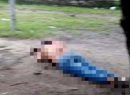 Travesti é morta a tiros em praça em Maceió