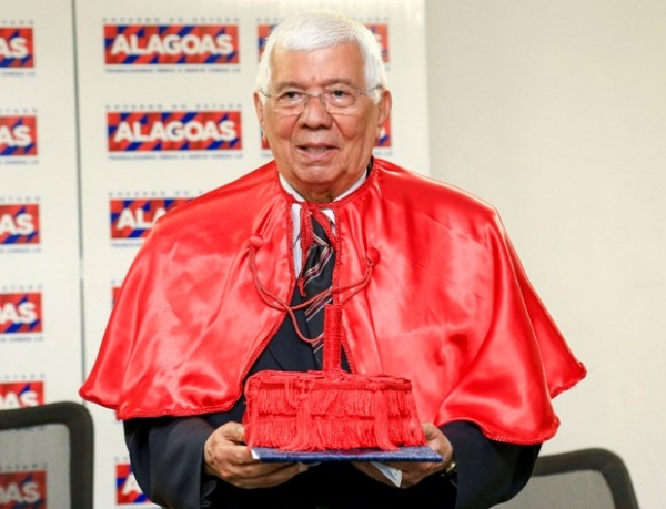 Chá de Memória de agosto traz o jornalista e escritor Audálio Dantas