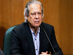 TRF4 suspende julgamento com dois votos para condenar Dirceu