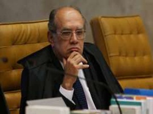 Ministros do STF discutem alternativa para impedimento de Gilmar não ir ao plenário