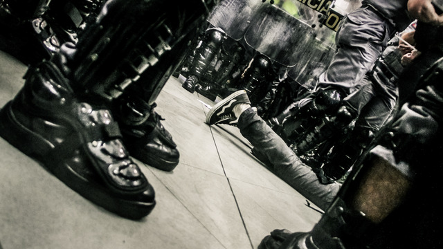 Adolescentes suspeitos de roubo são agredidos pela população no Tabuleiro