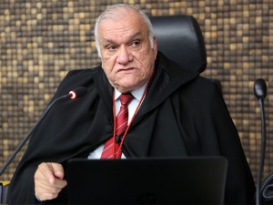 TJ-AL nega liberdade a acusado de esfaquear ex-esposa grávida