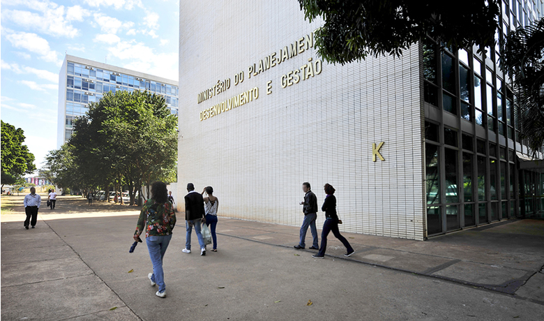 Ministério do Planejamento anuncia: novos concursos só em 2019