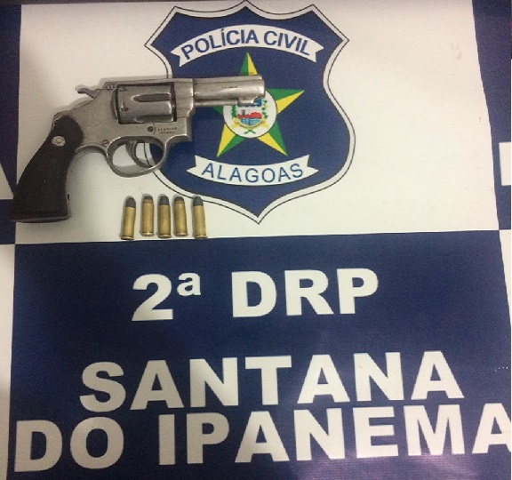 Adolescente é preso por atirar contra a prima em Santana do Ipanema