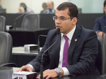 Deputado anuncia lei visando acabar farra de muitos prefeitos de AL
