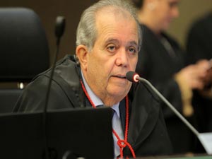 Pleno do TJ suspende lei de 2016 que proibia Uber em Maceió