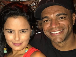 Após foto em samba, mulher de Denílson ‘se vinga’ no Instagram