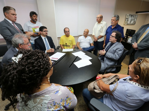 Servidores do Detran-AL avaliam proposta de trégua por oito dias