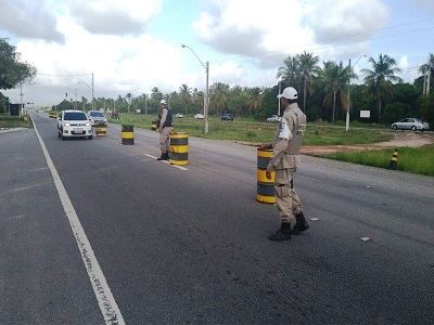 Polícia garante segurança no retorno dos foliões à capital alagoana