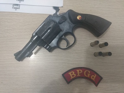 BPGd e 10º BPM registram apreensões de armas de fogo em suas áreas de atuação