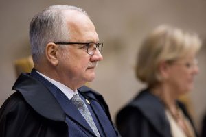 Fachin sugere que recurso de Lula no STF vá para Marco Aurélio