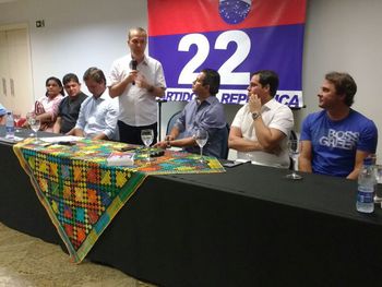 Sérgio Toledo reúne lideranças no ato de sua filiação no PR de Quintela