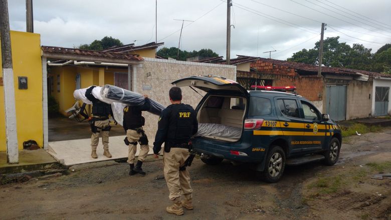 Suspeito reage e morre em operação contra roubo de cargas em rodovias