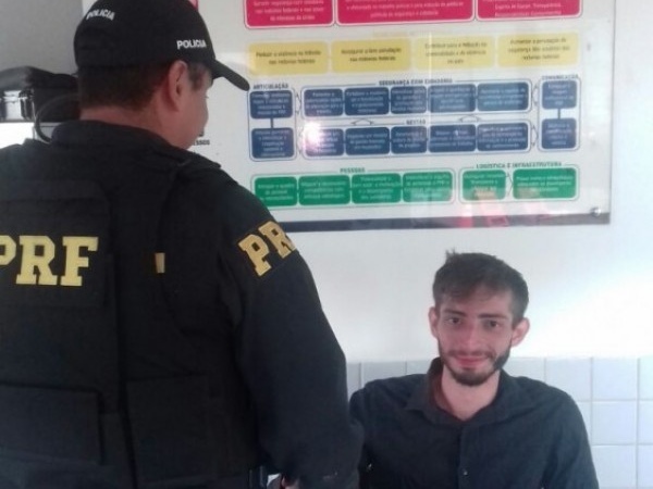 Jovem de Pernambuco desaparecido há dois dias é localizado pela PRF em AL