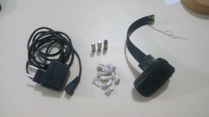 Adolescente é apreendido com drogas em Penedo