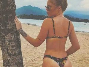 Após ser criticada, Luísa Sonza posta nova foto de biquíni