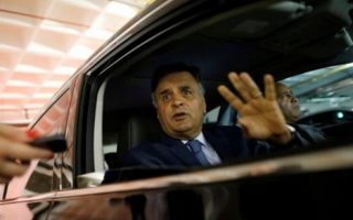 Ministro tira do STF investigações contra Aécio