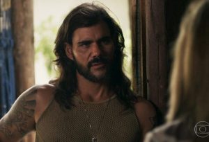 O Outro Lado: Mariano mostra barriga estripada e choca júri