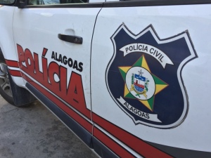 Polícia flagra suspeitos em desmonte, troca tiros, mas eles conseguem fugir