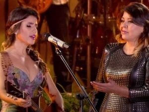 Roberta Miranda acusa cantora de imitação e dispara: ‘Cafonice do cão’