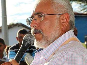 Prefeito decreta redução de salários visando tocar obras no município