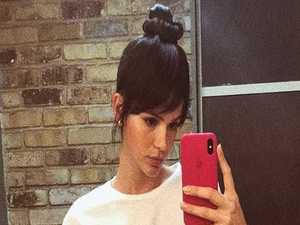 Marquezine posa de calcinha e franja e Neymar comenta: ‘Que é isso?’