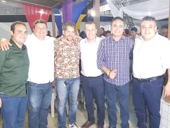 Em Paulo Jacinto Baile da Chita vira encontro de candidatos