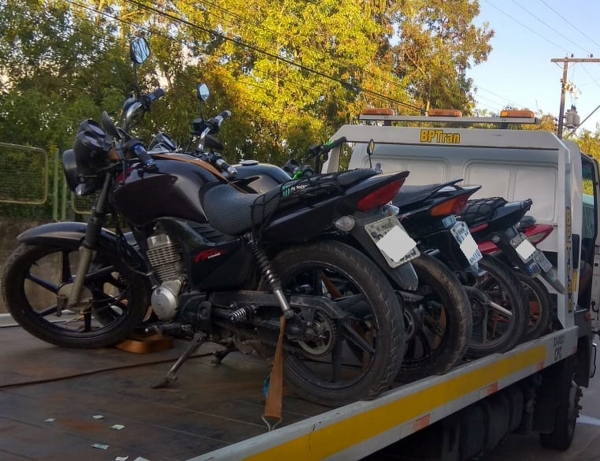 Polícia Militar recupera veículos roubados em Arapiraca e Barra de São Miguel