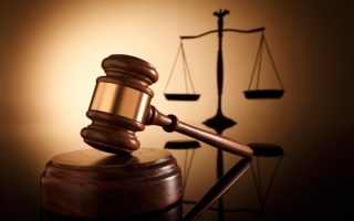 Plano de saúde deve custear exame em paciente com câncer