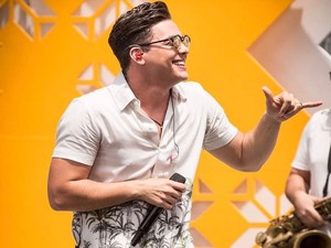 Justiça determina que Safadão pague 40 salários e benefícios ao filho